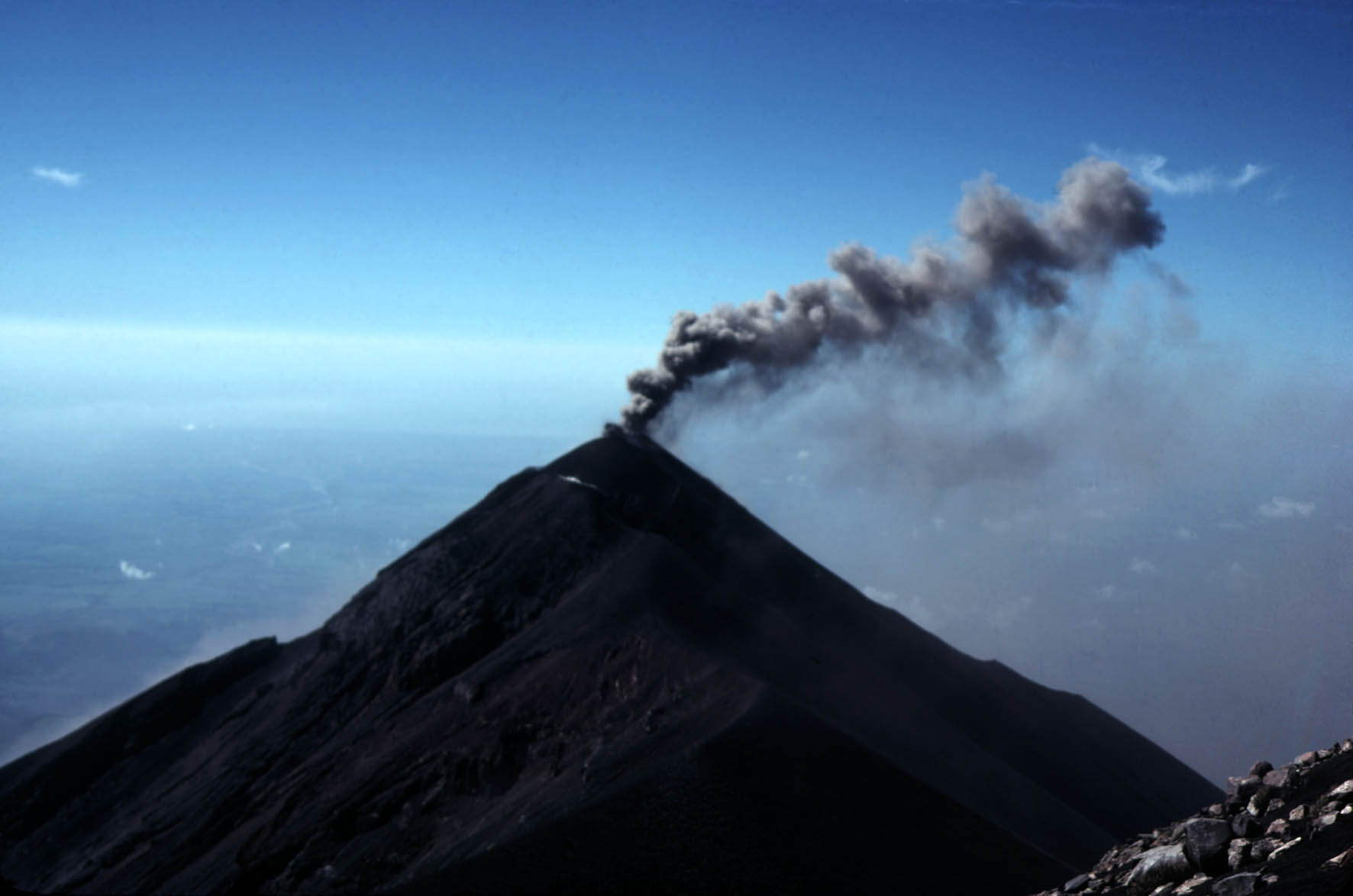 comment devenir volcanologue