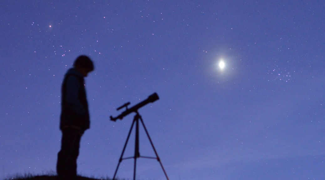 Bien choisir sa première lunette astronomique