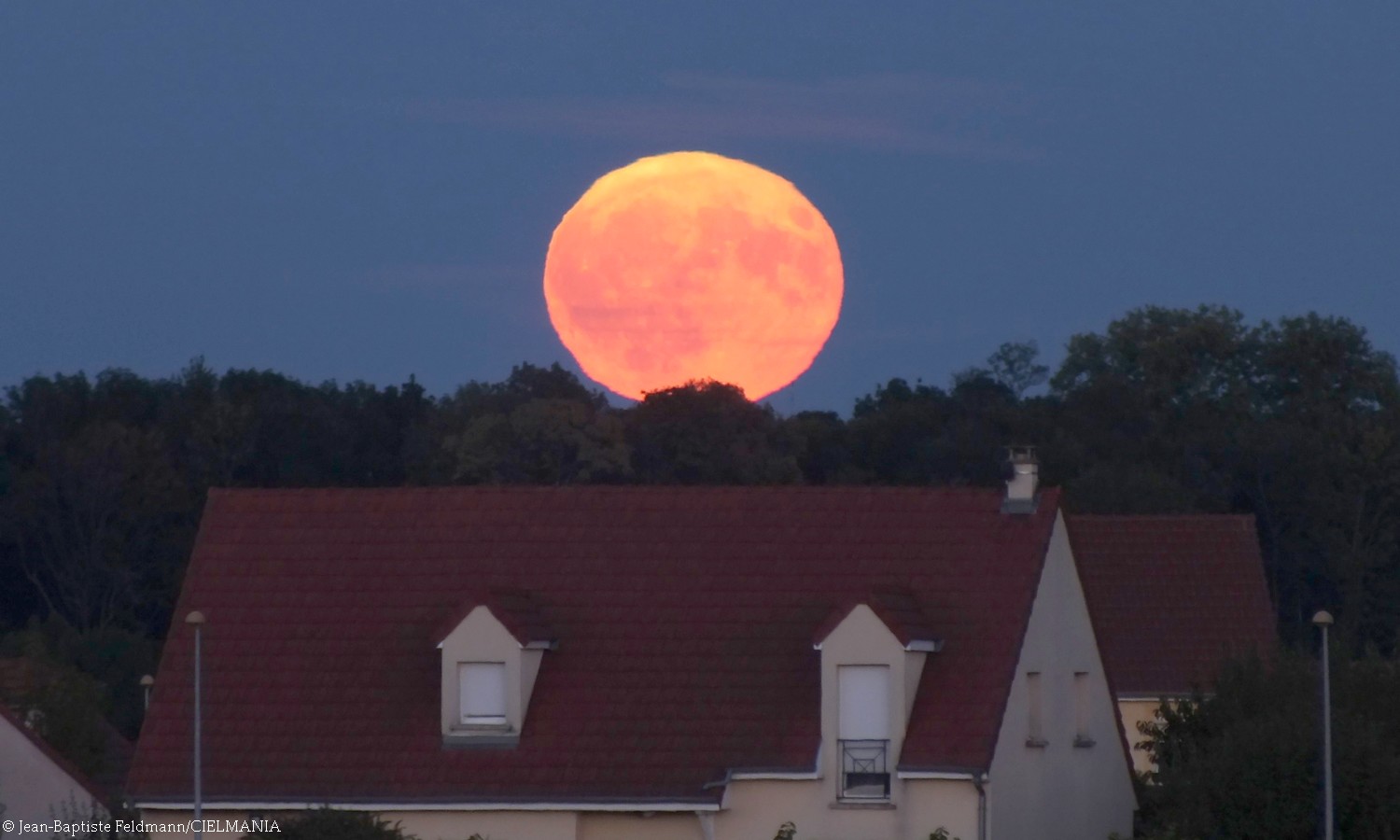 Photo of El 24 de junio, admira la luna llena en el solsticio de verano.
